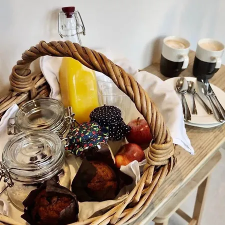 The Larch Bed & Breakfast